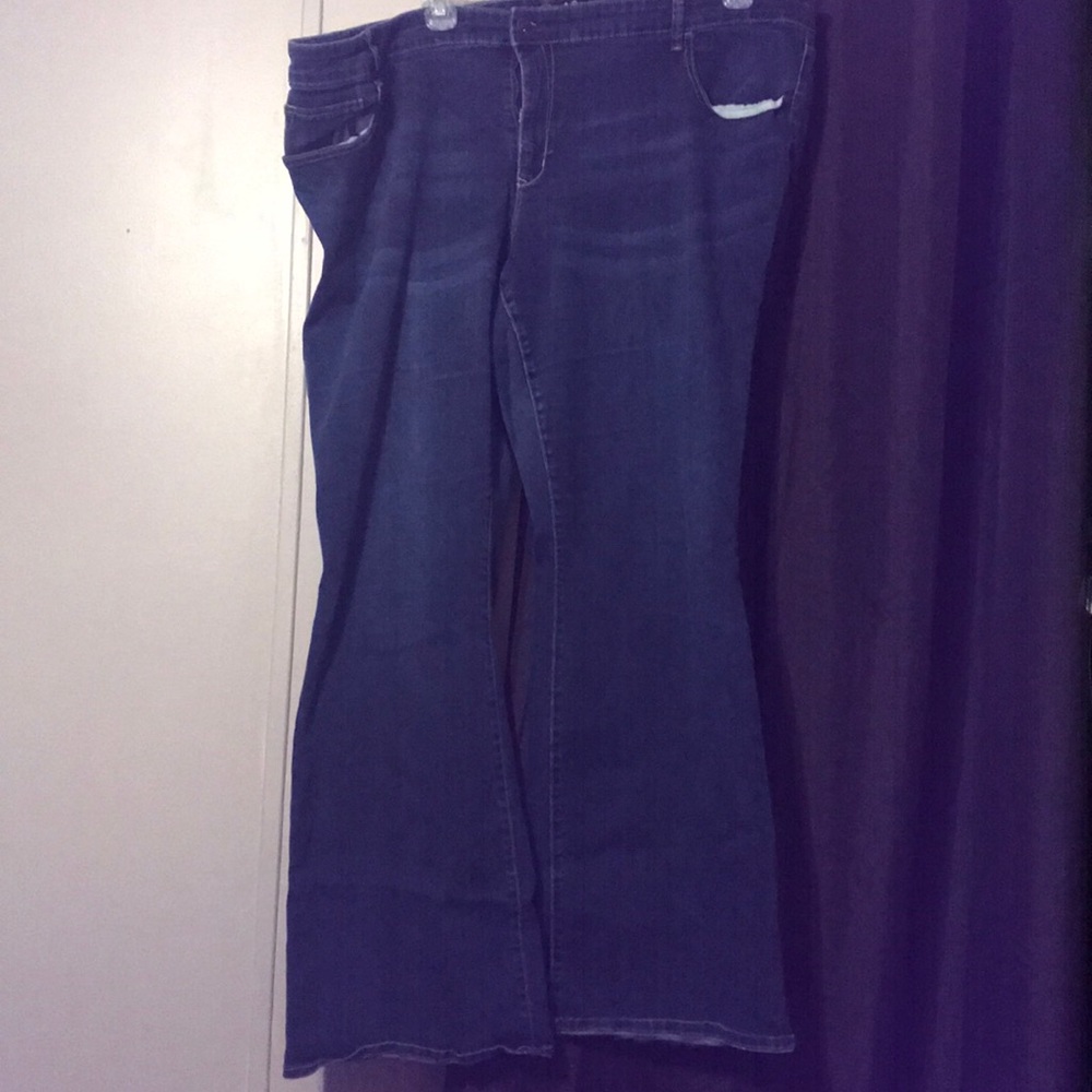 Size 28 bootcut jeans from Old Navy